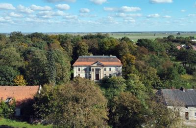 Zámek na prodej Granówko, Velkopolské, Pohled zepředu