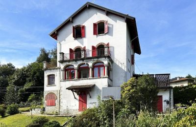 Historisk villa købe 28894 Boleto, Piemonte, Bagudvendt