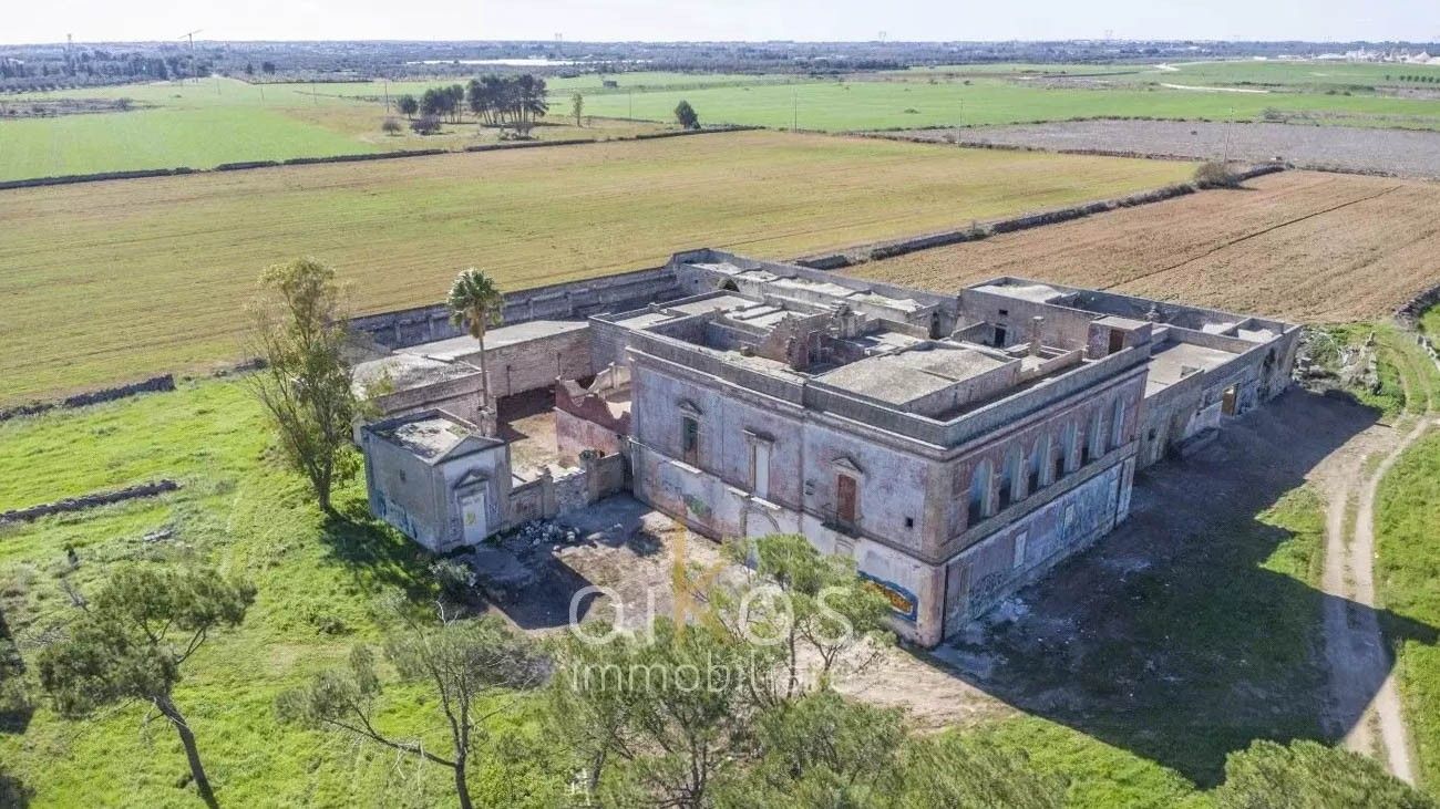 Billeder Majestætisk 52 hektar stor ejendom i Puglia som investeringsobjekt
