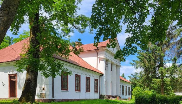 Zámeček na prodej Rożnów, województwo małopolskie,  Polsko