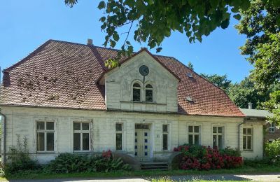 Nemovitosti, Zámeček na ostrově Rujána, který potřebuje rekonstrukci