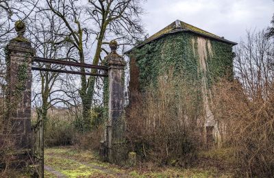 Zámek na prodej Besançon, Bourgogne-Franche-Comté, Portál