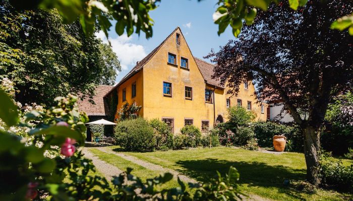 Zámek na prodej Freiburg im Breisgau, Opfingen,  Německo