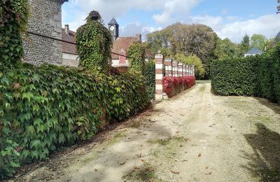 Zámek na prodej Bourgogne-Franche-Comté, Foto 2/14