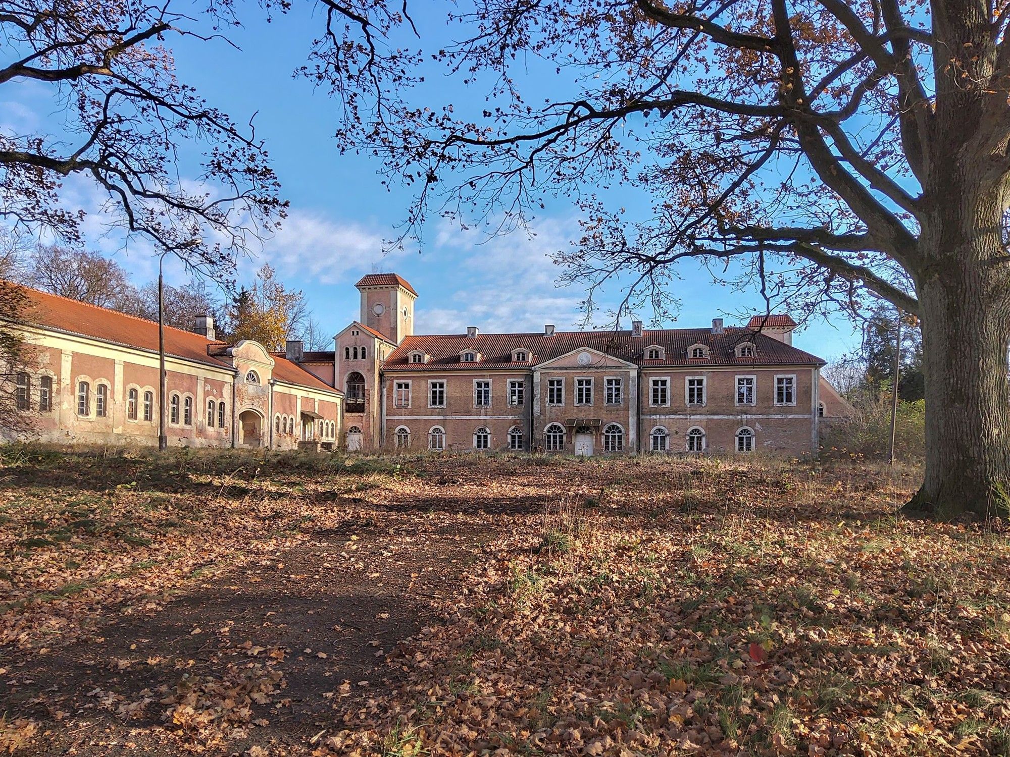 Obrázky Bývalý východopruský zámeček - Mazurská jezerní oblast