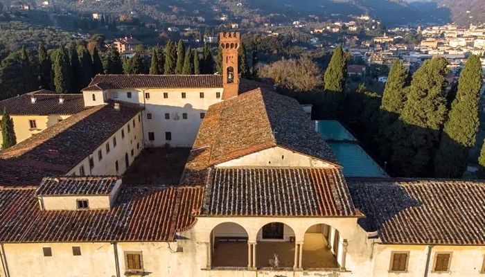 Klášter na prodej Pescia, Toscana,  Itálie