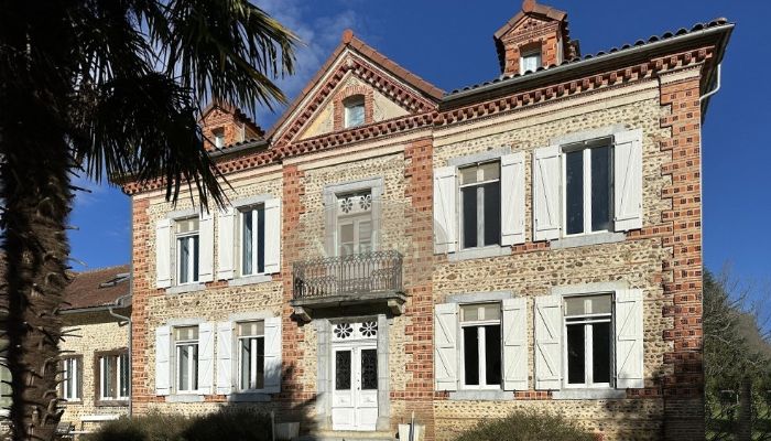 Venkovský dům na prodej Trie-sur-Baïse, Occitanie,  Francie