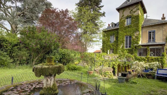 Historická vila na prodej Vernaison, Auvergne-Rhône-Alpes,  Francie