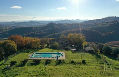 Nemovitosti, Mantignana Farmhouse