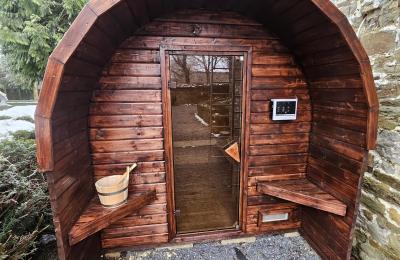 Zámek na prodej Astenet, Wallonie, 6 Personen Sauna 