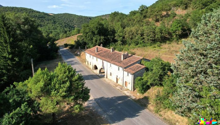 Statek na prodej Perugia, Umbria,  Itálie