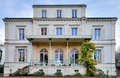 Byt na zámku Meudon, Île-de-France