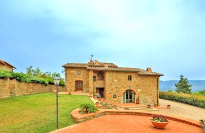 Venkovský dům na prodej Figline e Incisa Valdarno, Toscana, RIF 2966 Blick auf Haus