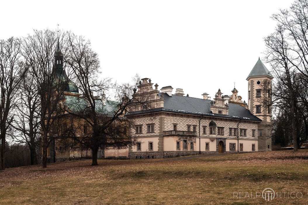 Zámek  Stružná,  Okres Karlovy Vary, Stružná